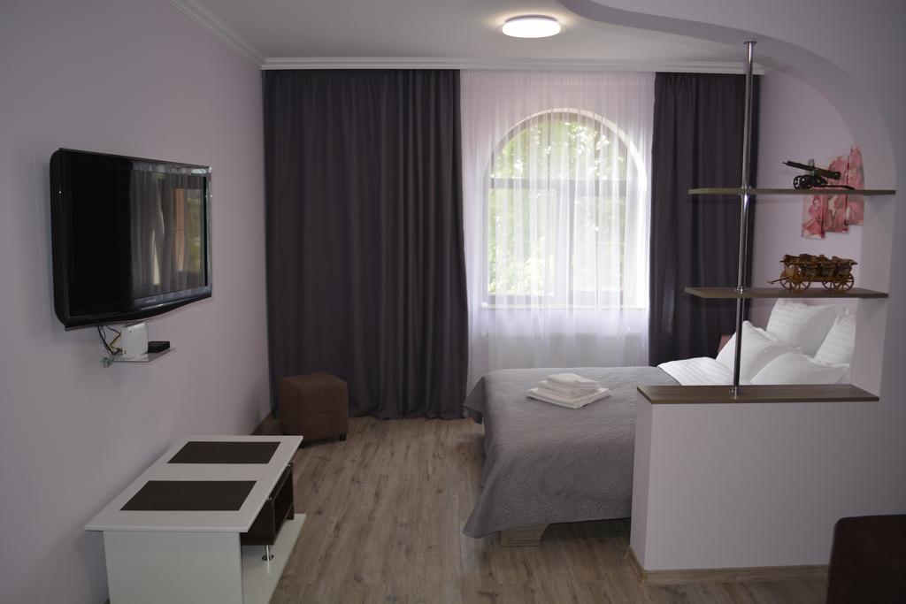 Apartment Vid Na Krepost Kamianets-Podilskyi Exterior photo